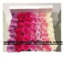 100 Valentine roses in a box