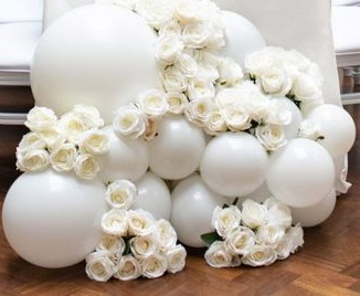 20 White Balloons decoration with 50 white roses