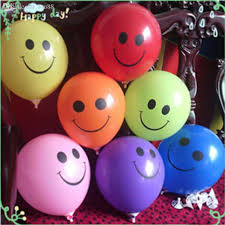 20 smiley balloons