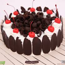 half kg eggless black forest cakes