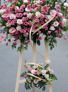 2 tier pink white roses arrangements