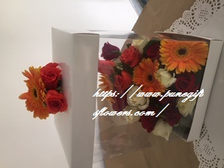 Luxury Transparent gift box with mix roses