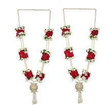 A pair of simple rose garland