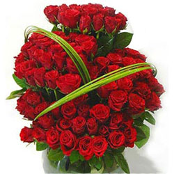 100 Red Roses basket