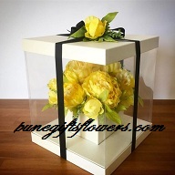 Luxury Transparent gift box with yellow flowers