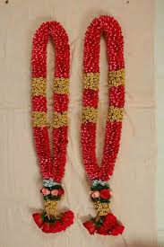 2 red rose garland